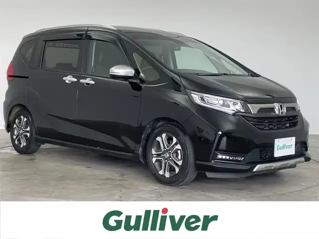 ホンダ フリード＋ クロスター ホンダセンシング 埼玉県 2021(令3)年 4.6万km クリスタルブラックパール 純正９インチナビ　バックカメラ　クルーズコントロール　ビルトインＥＴＣ　前後ドライブレコーダー　両側パワースライドドア　ＬＥＤヘッドライト　スマートキー　純正アルミホイール　純正フロアマット