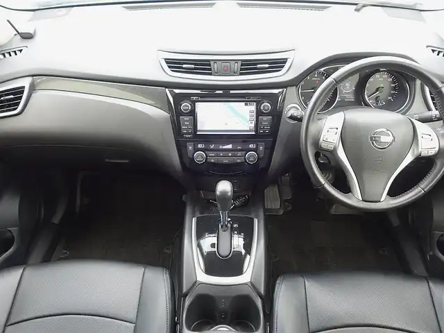 日産 エクストレイル ハイブリッド 20X エマージェンシーブレーキ 山形県 2016(平28)年 7.5万km ブリリアントホワイトパール 4WD/衝突被害軽減システム/純正SDナビ/　　【CD DVD BT フルセグ AUX】/アラウンドビューモニター/電動リアゲート/クルーズコントロール/LEDオートヘッドライト/革調シートカバー/シートヒーター/純正17インチアルミホイール/アイドリングストップ/コーナーセンサー/ステアリングスイッチ/電動格納ウィンカーミラー/フォグランプ/スマートキー/ETC
