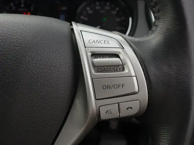日産 エクストレイル ハイブリッド 20X エマージェンシーブレーキ 山形県 2016(平28)年 7.5万km ブリリアントホワイトパール 4WD/衝突被害軽減システム/純正SDナビ/　　【CD DVD BT フルセグ AUX】/アラウンドビューモニター/電動リアゲート/クルーズコントロール/LEDオートヘッドライト/革調シートカバー/シートヒーター/純正17インチアルミホイール/アイドリングストップ/コーナーセンサー/ステアリングスイッチ/電動格納ウィンカーミラー/フォグランプ/スマートキー/ETC