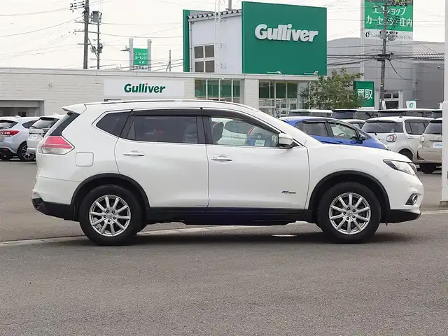 日産 エクストレイル ハイブリッド 20X エマージェンシーブレーキ 山形県 2016(平28)年 7.5万km ブリリアントホワイトパール 4WD/衝突被害軽減システム/純正SDナビ/　　【CD DVD BT フルセグ AUX】/アラウンドビューモニター/電動リアゲート/クルーズコントロール/LEDオートヘッドライト/革調シートカバー/シートヒーター/純正17インチアルミホイール/アイドリングストップ/コーナーセンサー/ステアリングスイッチ/電動格納ウィンカーミラー/フォグランプ/スマートキー/ETC
