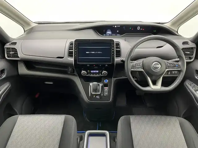 日産 セレナ e－パワー ハイウェイスター V 愛知県 2021(令3)年 3.5万km ダイヤモンドブラック 純９型ナビ　プロパイロット　純後席モニター　デジタルインナーミラー　全方位カメラ　ＢＳＭ　スタッドレスタイヤ積込　追従クルコン　ブルーレイ再生　ハンズフリーパワスラ　ＬＥＤオートライト　衝突軽減　禁煙車