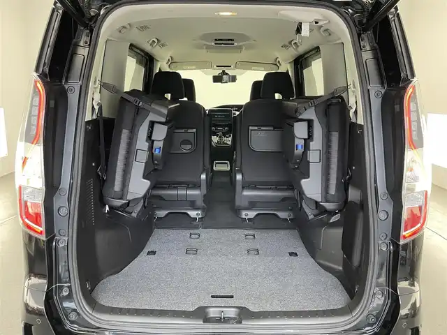 日産 セレナ e－パワー ハイウェイスター V 愛知県 2021(令3)年 3.5万km ダイヤモンドブラック 純９型ナビ　プロパイロット　純後席モニター　デジタルインナーミラー　全方位カメラ　ＢＳＭ　スタッドレスタイヤ積込　追従クルコン　ブルーレイ再生　ハンズフリーパワスラ　ＬＥＤオートライト　衝突軽減　禁煙車