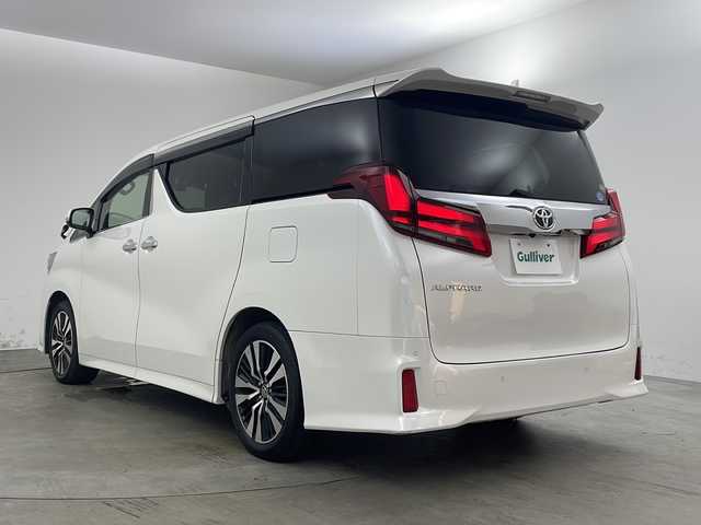 トヨタ アルファード S Cパッケージ 兵庫県 2019(令1)年 5.1万km ホワイトパールクリスタルシャイン ・純正9インチナビ/TV/BT/SD/USB/CD/DVD/・バックカメラ/・ビルトインETC/・社外前後ドライブレコーダー/・革シート/・前席パワーシート/・前席シートヒーター/・前席エアシート/・Toyota　Safety　Sense/・プリクラッシュセーフティ/・レーントレーシングアシスト/・レーダークルーズコントロール（全車速追従機能付）/・ロードサインアシスト/・アダプティブハイビームシステム/・先行車発進告知機能/・クリアランスソナー/・両側パワースライドドア/・パワーバックドア/・LEDライト/・LEDフォグランプ/・ステアリングヒーター/・純正18インチアルミホイール/・スマートキー/・プッシュスタート