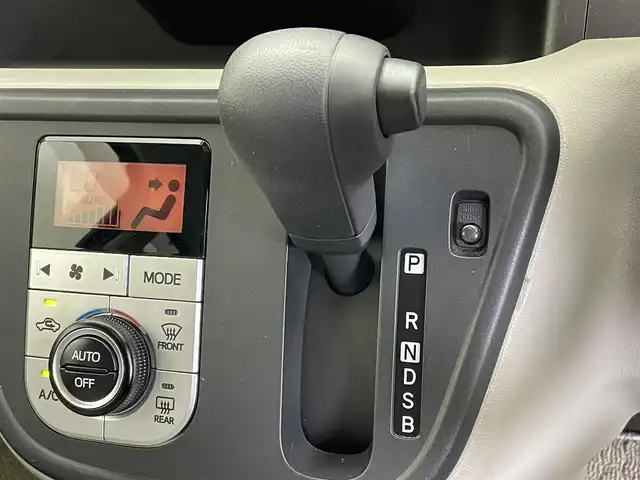 トヨタ パッソ X Lパッケージ S 茨城県 2019(令1)年 1.3万km プラムブラウンパールクリスタルシャイン 純正7インチナビ/Bluetooth/ワンセグ/CD/AMFM/スマートアシストII/・衝突回避支援ブレーキ機能/衝突警報機能（対車両・対歩行者）/・車線逸脱警報機能/・誤発進抑制制御機能/・後方誤発進抑制制御機能/・先行車発進お知らせ機能/前後コーナーセンサー/オートマチックハイビーム/アイドリングストップ/イモビライザー