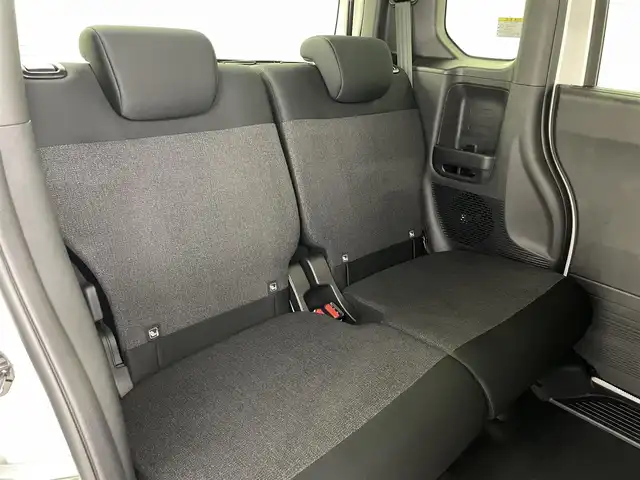 ホンダ Ｎ ＢＯＸ カスタム 福島県 2025(令7)年 0.1千km プラチナホワイトパール 届出済未使用車 /ホンダセンシング/・衝突軽減ブレーキ/・パーキングセンサー/・踏み間違え防止アシスト/・路外逸脱抑制機能/・レーダークルーズコントロール/左側パワースライドドア/電子パーキング/・オートホールド/ステアリングスイッチ/シートヒーター(運転席/助手席)/プッシュスタート/・スマートキー/・スペアキー/LEDヘッドライト/・オートライト/・ヘッドライトレベライザー/電動格納ミラー