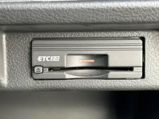 スズキ クロスビー HYBRID MZ 新潟県 2018(平30)年 1.2万km ピュアホワイトP ワンオーナー/衝突軽減/純正ナビ/（フルセグ、Bluetooth、CD/DVD、AM/FM）/全方位カメラ/パドルシフト付き/革巻きステアリング/クルーズコントロール追従有/ETC2.0/シートヒーター/パーキングアシスト/レーンキープアシスト/コーナーセンサー（後方のみ）/アイドリングストップ/オートライト/オートハイビーム/USB入力端子/LEDヘッドライト/横滑り防止/スマートキー/プッシュスタート/純正フロアマット