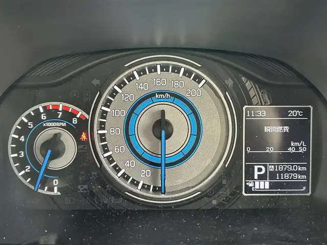 スズキ クロスビー HYBRID MZ 新潟県 2018(平30)年 1.2万km ピュアホワイトP ワンオーナー/衝突軽減/純正ナビ/（フルセグ、Bluetooth、CD/DVD、AM/FM）/全方位カメラ/パドルシフト付き/革巻きステアリング/クルーズコントロール追従有/ETC2.0/シートヒーター/パーキングアシスト/レーンキープアシスト/コーナーセンサー（後方のみ）/アイドリングストップ/オートライト/オートハイビーム/USB入力端子/LEDヘッドライト/横滑り防止/スマートキー/プッシュスタート/純正フロアマット