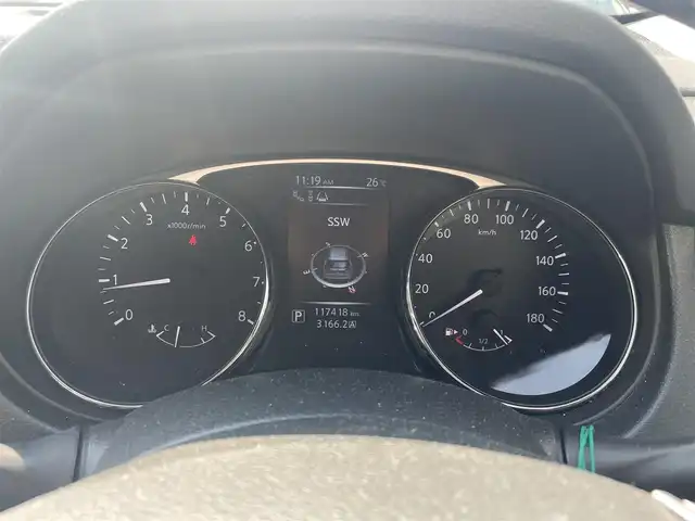 日産 エクストレイル 20X エマージェンシーブレーキ 兵庫県 2014(平26)年 11.8万km ダイヤモンドブラック 7人乗り/純正9インチSDナビ/・フルセグTV/・Bluetooth接続/・DVD/CD/・USB/・AUX/クルーズコントロール/全方位カメラ/衝突軽減ブレーキ/LEDヘッドライト/パワーバックドア/ダウンヒルコントロール/オートライト/コーナーセンサー/前席シートヒーター/純正フロアマット/純正17インチアルミホイール/スペアキー×2