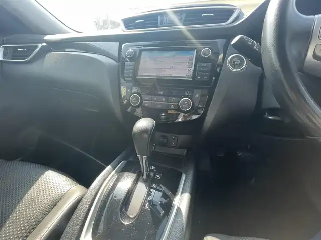 日産 エクストレイル 20X エマージェンシーブレーキ 兵庫県 2014(平26)年 11.8万km ダイヤモンドブラック 7人乗り/純正9インチSDナビ/・フルセグTV/・Bluetooth接続/・DVD/CD/・USB/・AUX/クルーズコントロール/全方位カメラ/衝突軽減ブレーキ/LEDヘッドライト/パワーバックドア/ダウンヒルコントロール/オートライト/コーナーセンサー/前席シートヒーター/純正フロアマット/純正17インチアルミホイール/スペアキー×2