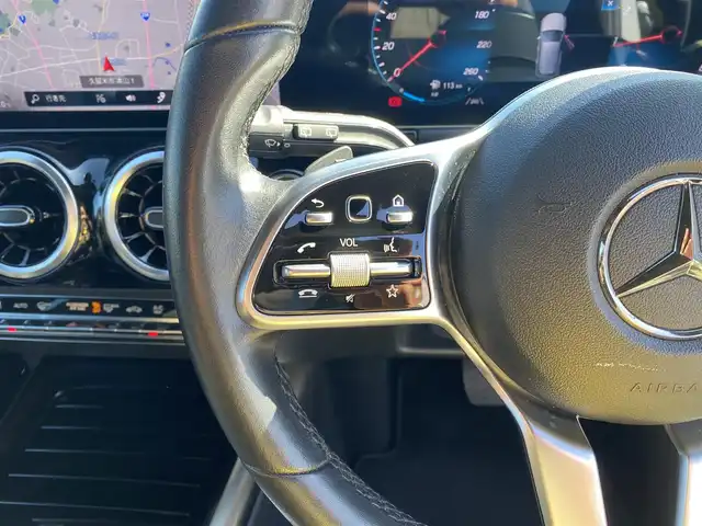 メルセデス・ベンツ Ｍ・ベンツ Ｂ１８０ 福岡県 2019(令1)年 3.8万km ポーラホワイト ・アダプティブクルーズコントロール/・純正ナビ/BT/USB/・バックカメラ/・ハーフレザーシート/シートヒーター/・ドライブレコーダー/・フルセグ/・ETC/・純正17AW/・保証書/・取扱説明書/・スペアキー