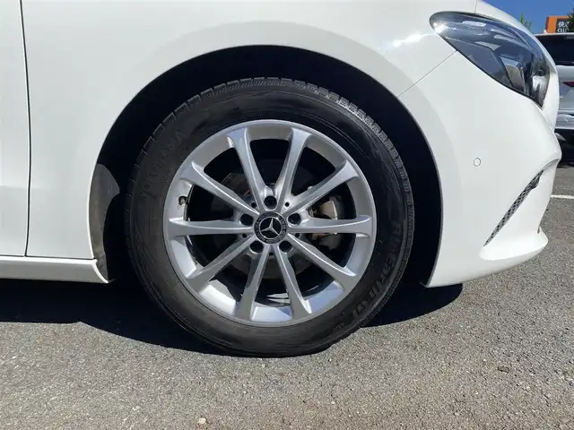 メルセデス・ベンツ Ｍ・ベンツ Ｂ１８０ 福岡県 2019(令1)年 3.8万km ポーラホワイト ・アダプティブクルーズコントロール/・純正ナビ/BT/USB/・バックカメラ/・ハーフレザーシート/シートヒーター/・ドライブレコーダー/・フルセグ/・ETC/・純正17AW/・保証書/・取扱説明書/・スペアキー