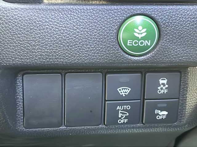 ホンダ フィット ハイブリット Fパッケージ コンフォートED 長野県 2017(平29)年 4.3万km プレミアムホワイトパールⅡ 純正メモリナビ TV/バックカメラ/シートヒーター /プッシュスタート /スマートキー/LEDヘッドライト/あんしんパッケージ/コンフォートビューパッケージ/電動格納ミラー