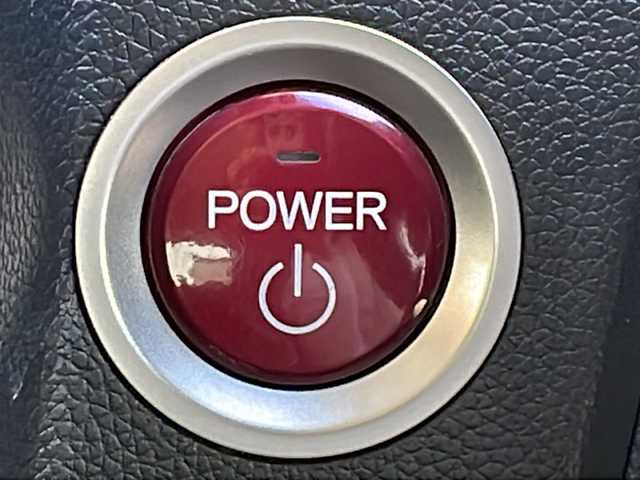 ホンダ フィット ハイブリット Fパッケージ コンフォートED 長野県 2017(平29)年 4.3万km プレミアムホワイトパールⅡ 純正メモリナビ TV/バックカメラ/シートヒーター /プッシュスタート /スマートキー/LEDヘッドライト/あんしんパッケージ/コンフォートビューパッケージ/電動格納ミラー