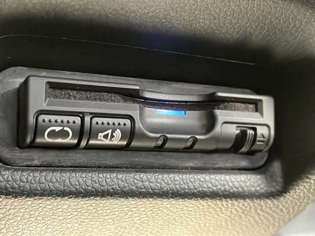 ホンダ フィット ハイブリット Fパッケージ コンフォートED 長野県 2017(平29)年 4.3万km プレミアムホワイトパールⅡ 純正メモリナビ TV/バックカメラ/シートヒーター /プッシュスタート /スマートキー/LEDヘッドライト/あんしんパッケージ/コンフォートビューパッケージ/電動格納ミラー