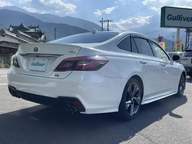 トヨタ クラウン ハイブリッド RS リミテッド 愛媛県 2020(令2)年 5.4万km ホワイトパールクリスタルシャイン 純正ナビ(BT/フルセグTV)/全周囲カメラ/黒半革温電動シート/トヨタセーフティセンス/レーダークルーズコントロール/ブラインドスポットモニター/クリアランスソナー/衝突被害軽減装置/車線逸脱防止装置/オートマチックハイビーム/ヘッドアップディスプレイ/ステアリングヒーター/前後ドライブレコーダー/ETC2.0/LEDヘッドライト/現状サマー(純正AW)(225/45/R18)/禁煙車