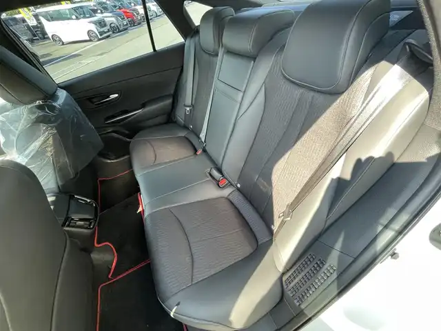 トヨタ クラウン ハイブリッド RS リミテッド 愛媛県 2020(令2)年 5.4万km ホワイトパールクリスタルシャイン 純正ナビ(BT/フルセグTV)/全周囲カメラ/黒半革温電動シート/トヨタセーフティセンス/レーダークルーズコントロール/ブラインドスポットモニター/クリアランスソナー/衝突被害軽減装置/車線逸脱防止装置/オートマチックハイビーム/ヘッドアップディスプレイ/ステアリングヒーター/前後ドライブレコーダー/ETC2.0/LEDヘッドライト/現状サマー(純正AW)(225/45/R18)/禁煙車