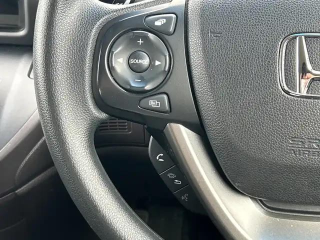 ホンダ フリード G ホンダセンシング 神奈川県 2019(令1)年 6.4万km クリスタルブラックパール 純正SDナビゲーション/AM/FM/CD/DVD/Bluetooth/フルセグ/ETC/Honda SENSING/・衝突軽減ブレーキ/・誤発進抑制機能/・歩行者事故低減ステアリング/・先行車発進お知らせ機能/・標識認識機能/・路外逸脱抑制機能/・アダプティブクルーズコントロール/・車線維持支援システム/・後方誤発進抑制機能/Cパッケージ/・運転席/助手席シートヒーター/・プラズマクラスター技術搭載エアコン/・ロールサンシェード（スライドドア両側）/・コンフォートビューパッケージ/前方ドラレコ/両側パワースライドドア/オートリトラミラー/アイドリングストップ