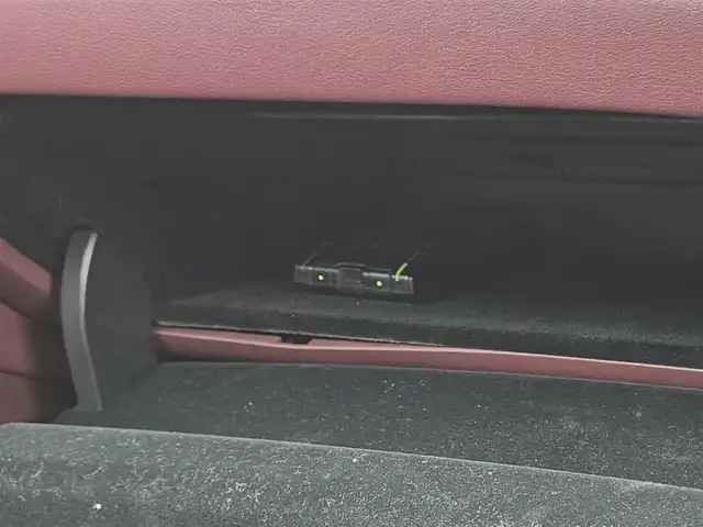 レクサス ＬＳ 500h エグゼクティブ 福岡県 2018(平30)年 3.1万km マンガンラスター 純正12.3型ナビ/フルセグTV/マークレビンソン3Dサウンドシステム/純正11.6型後席用ディスプレイ/全周囲カメラ/ドライブレコーダー/レーダークルーズコントロール/クリアランスソナー/セーフティシステムA/・プリクラッシュセーフティシステム/・フロントクロストラフィックアラート/・レーントレーシングアシスト/・レーンチェンジアシスト/・ドライバー異常時停車支援システム/・アダプティブハイビームシステム/・ロードサインアシスト/・先行車発進告知機能/3眼LEDヘッドランプ/本木製/革巻きコンビステアリング/ステアリングヒーター/パドルシフト/セミアニリン革シート/全席シートヒーター/ベンチレーション/全席パワーシート/前席ポジションメモリー/後席電動オットマン/ハンズフリーパワートランクリッド/純正オプ20インチアルミホイール/スマートエントリー/スタートシステム/禁煙車