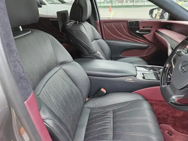 レクサス ＬＳ 500h エグゼクティブ 福岡県 2018(平30)年 3.1万km マンガンラスター 純正12.3型ナビ/フルセグTV/マークレビンソン3Dサウンドシステム/純正11.6型後席用ディスプレイ/全周囲カメラ/ドライブレコーダー/レーダークルーズコントロール/クリアランスソナー/セーフティシステムA/・プリクラッシュセーフティシステム/・フロントクロストラフィックアラート/・レーントレーシングアシスト/・レーンチェンジアシスト/・ドライバー異常時停車支援システム/・アダプティブハイビームシステム/・ロードサインアシスト/・先行車発進告知機能/3眼LEDヘッドランプ/本木製/革巻きコンビステアリング/ステアリングヒーター/パドルシフト/セミアニリン革シート/全席シートヒーター/ベンチレーション/全席パワーシート/前席ポジションメモリー/後席電動オットマン/ハンズフリーパワートランクリッド/純正オプ20インチアルミホイール/スマートエントリー/スタートシステム/禁煙車