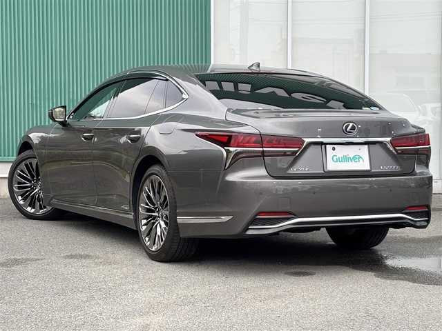 レクサス ＬＳ 500h エグゼクティブ 福岡県 2018(平30)年 3.1万km マンガンラスター 純正12.3型ナビ/フルセグTV/マークレビンソン3Dサウンドシステム/純正11.6型後席用ディスプレイ/全周囲カメラ/ドライブレコーダー/レーダークルーズコントロール/クリアランスソナー/セーフティシステムA/・プリクラッシュセーフティシステム/・フロントクロストラフィックアラート/・レーントレーシングアシスト/・レーンチェンジアシスト/・ドライバー異常時停車支援システム/・アダプティブハイビームシステム/・ロードサインアシスト/・先行車発進告知機能/3眼LEDヘッドランプ/本木製/革巻きコンビステアリング/ステアリングヒーター/パドルシフト/セミアニリン革シート/全席シートヒーター/ベンチレーション/全席パワーシート/前席ポジションメモリー/後席電動オットマン/ハンズフリーパワートランクリッド/純正オプ20インチアルミホイール/スマートエントリー/スタートシステム/禁煙車