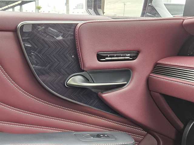 レクサス ＬＳ 500h エグゼクティブ 福岡県 2018(平30)年 3.1万km マンガンラスター 純正12.3型ナビ/フルセグTV/マークレビンソン3Dサウンドシステム/純正11.6型後席用ディスプレイ/全周囲カメラ/ドライブレコーダー/レーダークルーズコントロール/クリアランスソナー/セーフティシステムA/・プリクラッシュセーフティシステム/・フロントクロストラフィックアラート/・レーントレーシングアシスト/・レーンチェンジアシスト/・ドライバー異常時停車支援システム/・アダプティブハイビームシステム/・ロードサインアシスト/・先行車発進告知機能/3眼LEDヘッドランプ/本木製/革巻きコンビステアリング/ステアリングヒーター/パドルシフト/セミアニリン革シート/全席シートヒーター/ベンチレーション/全席パワーシート/前席ポジションメモリー/後席電動オットマン/ハンズフリーパワートランクリッド/純正オプ20インチアルミホイール/スマートエントリー/スタートシステム/禁煙車