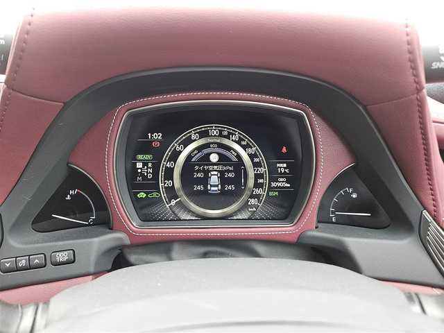 レクサス ＬＳ 500h エグゼクティブ 福岡県 2018(平30)年 3.1万km マンガンラスター 純正12.3型ナビ/フルセグTV/マークレビンソン3Dサウンドシステム/純正11.6型後席用ディスプレイ/全周囲カメラ/ドライブレコーダー/レーダークルーズコントロール/クリアランスソナー/セーフティシステムA/・プリクラッシュセーフティシステム/・フロントクロストラフィックアラート/・レーントレーシングアシスト/・レーンチェンジアシスト/・ドライバー異常時停車支援システム/・アダプティブハイビームシステム/・ロードサインアシスト/・先行車発進告知機能/3眼LEDヘッドランプ/本木製/革巻きコンビステアリング/ステアリングヒーター/パドルシフト/セミアニリン革シート/全席シートヒーター/ベンチレーション/全席パワーシート/前席ポジションメモリー/後席電動オットマン/ハンズフリーパワートランクリッド/純正オプ20インチアルミホイール/スマートエントリー/スタートシステム/禁煙車