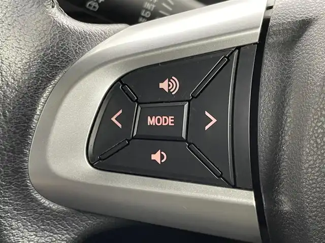 ダイハツ ウェイク G SA 埼玉県 2015(平27)年 6万km ブラックマイカメタリック 社外メモリナビ（AVN-Z04iW）/　CD/DVD/BT/USB/SD/SDREC/両側パワースライドドア/バックカメラ/衝突被害軽減システム/横滑り防止装置/社外ビルトインETC/エンジンスタートボタン/スマートキー/スペアキー/純正LEDヘッドライト＆フォグランプ/オートライト/純正アルミホイール