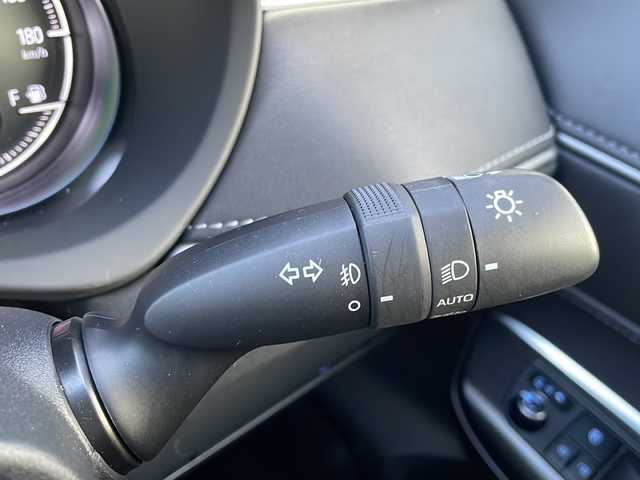 トヨタ ハリアー Z 道東・釧路十勝 2020(令2)年 6.7万km プレシャスブラックパール 4WD/純正JBLナビ(FM/AM/BT/フルセグTV)/JBLスピーカー/レザーシート/ETC/クルーズコントロール追従有/オートライト/オートハイビーム/パワーリアゲート/コーナーセンサー前後/レーンアシスト/電動パーキングブレーキ/横滑り防止/パワーシートD席