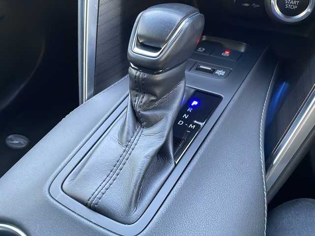 トヨタ ハリアー Z 道東・釧路十勝 2020(令2)年 6.7万km プレシャスブラックパール 4WD/純正JBLナビ(FM/AM/BT/フルセグTV)/JBLスピーカー/レザーシート/ETC/クルーズコントロール追従有/オートライト/オートハイビーム/パワーリアゲート/コーナーセンサー前後/レーンアシスト/電動パーキングブレーキ/横滑り防止/パワーシートD席