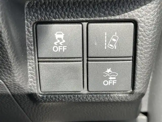 ホンダ Ｎ ＢＯＸ カスタム G EX ターボ ホンダセンシング 奈良県 2018(平30)年 4.1万km プラチナホワイトパール 純正メモリナビ　[VXM-185VFi]/バックカメラ　/フルセグＴＶ　/両側パワースライドドア　/純正１４インチＡＷ　/前後ドライブレコーダー　/衝突被害軽減システム　/パドルシフト　/車線逸脱警報　/ハーフレザーシート /レーンキープアシスト