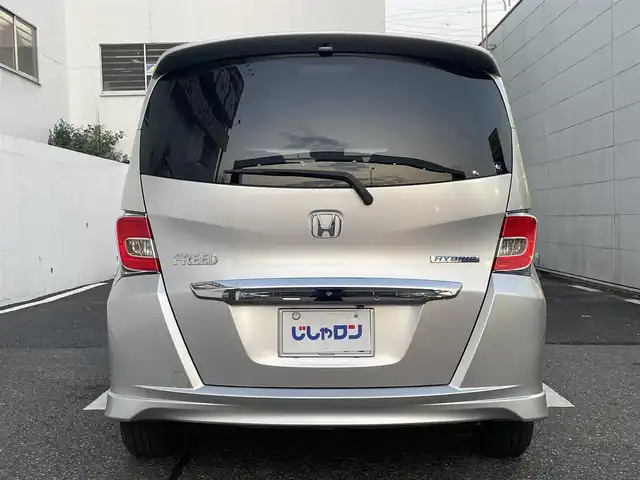 ホンダ フリード ハイブリット ジャストセレクション 千葉県 2015(平27)年 10.2万km スーパープラチナメタリック (株)IDOMが運営する【じしゃロン八千代店】の自社ローン専用車両になります。/こちらは現金またはオートローンご利用時の価格です。自社ローンご希望の方は別途その旨お申付け下さい/両側パワースライドドア/ビルトインETC/Bluetoothオーディオ対応ナビ
