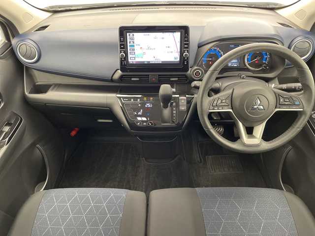 三菱 ｅＫクロス T 愛知県 2019(令1)年 5.4万km 茶Ⅱ マイパイロット　/純正９型ナビ　/全方位カメラ　/レーダークルコン　/シートヒーター　/コーナーセンサー　/純正ＡＷ　/ＬＥＤヘッド　/インテリジェントミラー　/レーンキープ　/ドラレコ　/ＥＴＣ　/プッシュスタート　/スマートキー