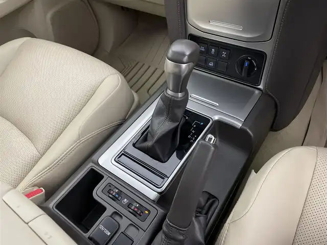 トヨタ ランドクルーザー プラド TX Lパッケージ マットブラED 宮城県 2023(令5)年 5万km ホワイトパールクリスタルシャイン サンルーフ/純正９型ナビ/ベージュ革シート/アダプティブクルーズ/クリアランスソナー/セーフティセンス/バックモニター/ＥＴＣ/シートヒーター/ベンチレーション/センターデフロック/ダウンヒルアシスト/後席電動格納/運転席/助手席パワーシート/専用18インチAW/ルーフレール/禁煙車