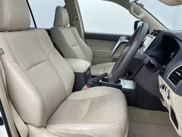 トヨタ ランドクルーザー プラド TX Lパッケージ マットブラED 宮城県 2023(令5)年 5万km ホワイトパールクリスタルシャイン サンルーフ/純正９型ナビ/ベージュ革シート/アダプティブクルーズ/クリアランスソナー/セーフティセンス/バックモニター/ＥＴＣ/シートヒーター/ベンチレーション/センターデフロック/ダウンヒルアシスト/後席電動格納/運転席/助手席パワーシート/専用18インチAW/ルーフレール/禁煙車