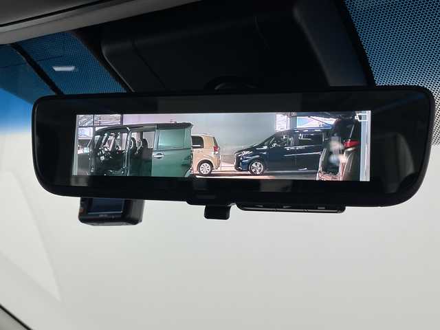 トヨタ アルファード S Cパッケージ 埼玉県 2018(平30)年 5.8万km ホワイトパールクリスタルシャイン サンルーフ/JBLプレミアムサウンド/純正フリップダウンモニター/純正メモリナビ/CD/DVD/Bluetooth/フルセグ/全方位カメラ/デジタルインナーミラー/ドライブレコーダー/ビルトインETC2.0/トヨタセーフティセンス/ブラインドスポットモニター/電子パーキングシステム/ブレーキホールド/両側パワースライドドア/パワーバックドア/ステアリングヒーター/レザーシート/パワーシート/シートヒーター/エアシート/純正１６インチアルミホイール/純正フロアマット/オットマン/プッシュスタート/スマートキー