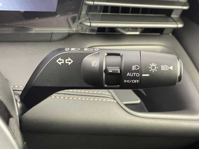 日産 セレナ e－パワー ハイウェイスター V 群馬県 2025(令7)年 0.1千km ダイヤモンドブラック 登録済未使用車　純正１１型後席モニター　純正１２．３型ナビ　全周囲カメラ　プロパイロット　電子ミラー　フルセグＴＶ　ＥＴＣ２．０　両側電動スライドドア　ワイヤレス充電　ＬＥＤ　フォグランプ　禁煙車