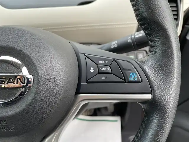 日産 セレナ ハイウェイスター Vセレクション 福岡県 2018(平30)年 6.7万km マルーンレッド 純正7型SDナビ(フルセグTV/CD/DVD/BT)/アラウンドビューモニター/プロパイロット/エマージェンシーブレーキ/コーナーセンサー/両側パワスラ/ドラレコ/ETC/デジタルインナーミラー/USBポート/純正LEDヘッドライト/純正フロアマット/純正16インチアルミホイール/スマートキー/プッシュスタート