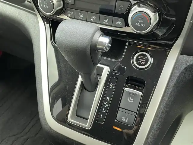 日産 セレナ ハイウェイスター Vセレクション 福岡県 2018(平30)年 6.7万km マルーンレッド 純正7型SDナビ(フルセグTV/CD/DVD/BT)/アラウンドビューモニター/プロパイロット/エマージェンシーブレーキ/コーナーセンサー/両側パワスラ/ドラレコ/ETC/デジタルインナーミラー/USBポート/純正LEDヘッドライト/純正フロアマット/純正16インチアルミホイール/スマートキー/プッシュスタート