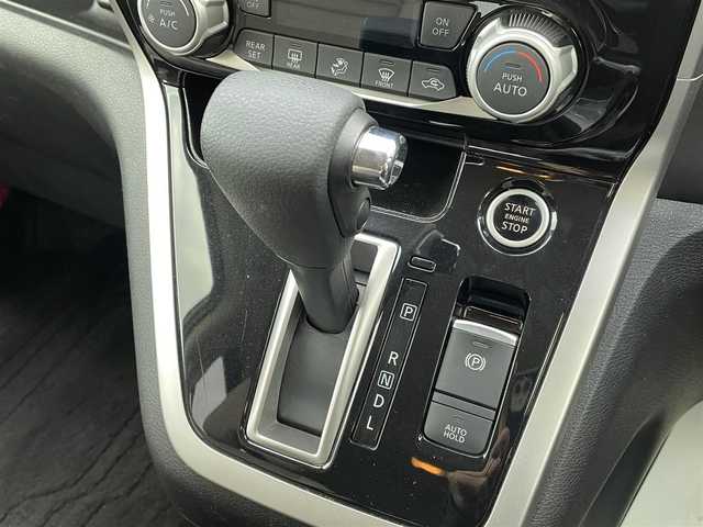 日産 セレナ ハイウェイスター Vセレクション 岡山県 2018(平30)年 6.7万km マルーンレッド 純正7型SDナビ(フルセグTV/CD/DVD/BT)/アラウンドビューモニター/プロパイロット/エマージェンシーブレーキ/コーナーセンサー/両側パワスラ/ドラレコ/ETC/デジタルインナーミラー/USBポート/純正LEDヘッドライト/純正フロアマット/純正16インチアルミホイール/スマートキー/プッシュスタート