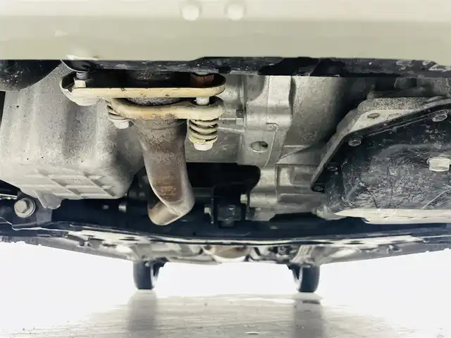 スズキ スペーシア HYBRID X 福島県 2024(令6)年 2万km モスグレーメタリック スズキセーフティサポート/・衝突軽減ブレーキ/・誤発進抑制機能/・車線逸脱抑制機能/・車線逸脱警報/・ふらつき警報機能/・先行車発進お知らせ機能/・標識認識/・低速時ブレーキサポート（前・後）/・パーキングセンサー（前後）/・横滑り防止装置/9インチ純正ディスプレイオーディオ/・全方位カメラ/・バックカメラ/・フルセグTV/・Bluetooth/・ETC/・HDMI/・USB/・AppleCarPlay/・androidオート/・iPod/・FM/AM/・ステアリングスイッチ/後席オットマン/両側パワースライドドア/LEDヘッドライト/・オートライト/・オートマチックハイビーム/前席シートヒーター/純正フロアマット/ドアバイザー/後席サンシェード/プッシュスタート/・スマートキー