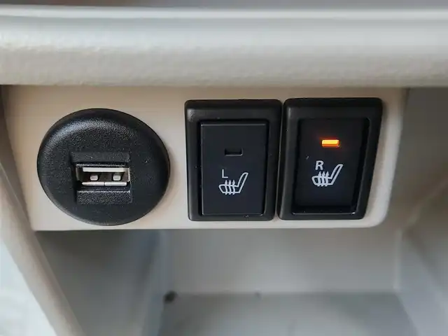 スズキ ラパン X 宮城県 2017(平29)年 9.1万km フレンチミントパールメタリック 4WD/メーカーオプションナビ/フルセグTV/全方位モニター/ETC/衝突被害軽減ブレーキ/HIDヘッドランプ/オートライト/オートエアコン/革巻きステアリング/ステアリングスイッチ/前席シートヒーター/純正14インチアルミホイール/スマートキー/プッシュエンジンスタート/禁煙車