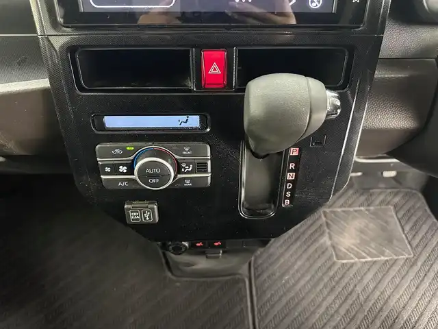 トヨタ ルーミー G 兵庫県 2021(令3)年 3.2万km ブラックマイカメタリック ・純正ディスプレイオーディオ/（BT/フルセグTV/USB)/・AppleCarplay/AndroidAuto　/・前後ドライブレコーダー　/・バックカメラ　/・両側パワースライドドア　/・コーナーセンサー　/・アイドリングストップ　/・ＰＣＳ　/・シートヒーター　/・ヘッドライトレベライザー　/・ＬＥＤヘッドライト/・純正フロアマット/・純正ドアバイザー/・スペアキー×１　