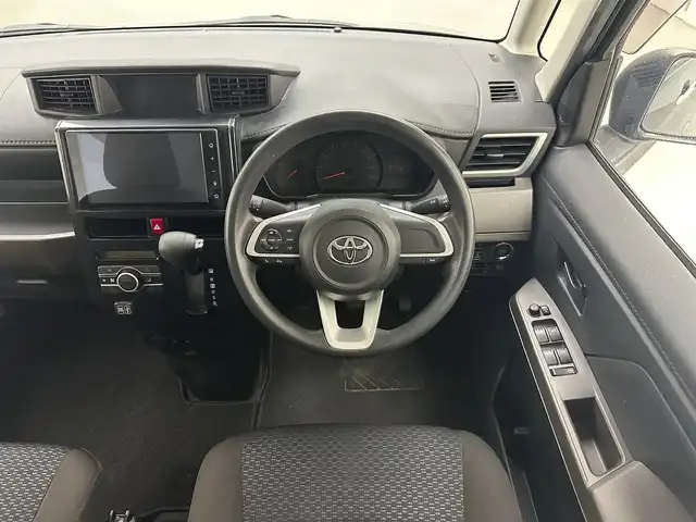 トヨタ ルーミー G 兵庫県 2021(令3)年 3.2万km ブラックマイカメタリック ・純正ディスプレイオーディオ/（BT/フルセグTV/USB)/・AppleCarplay/AndroidAuto　/・前後ドライブレコーダー　/・バックカメラ　/・両側パワースライドドア　/・コーナーセンサー　/・アイドリングストップ　/・ＰＣＳ　/・シートヒーター　/・ヘッドライトレベライザー　/・ＬＥＤヘッドライト/・純正フロアマット/・純正ドアバイザー/・スペアキー×１　