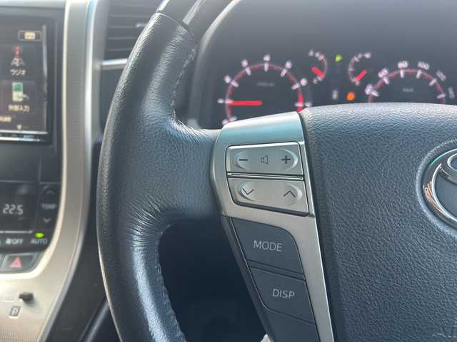 トヨタ ヴェルファイア 2．4Z ゴールデンアイズ 愛媛県 2013(平25)年 11万km ブラック アルパイン8インチナビ（VIE-X008)/・CD/DVD/フルセグTV/Bluetooth/10.2フリップダウンモニター/パワーバックドア/両側パワースライドドア/クルーズコントロール/ハーフレザーシート/2列目オットマンシート/コーナーセンサー/HIDオートライト/ウッドコンビハンドル/スマートキー2本/取扱説明書