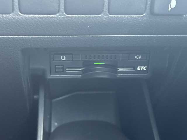 トヨタ ヴェルファイア 2．4Z ゴールデンアイズ 愛媛県 2013(平25)年 11万km ブラック アルパイン8インチナビ（VIE-X008)/・CD/DVD/フルセグTV/Bluetooth/10.2フリップダウンモニター/パワーバックドア/両側パワースライドドア/クルーズコントロール/ハーフレザーシート/2列目オットマンシート/コーナーセンサー/HIDオートライト/ウッドコンビハンドル/スマートキー2本/取扱説明書