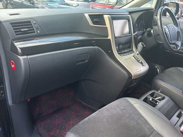 トヨタ ヴェルファイア 2．4Z ゴールデンアイズ 愛媛県 2013(平25)年 11万km ブラック アルパイン8インチナビ（VIE-X008)/・CD/DVD/フルセグTV/Bluetooth/10.2フリップダウンモニター/パワーバックドア/両側パワースライドドア/クルーズコントロール/ハーフレザーシート/2列目オットマンシート/コーナーセンサー/HIDオートライト/ウッドコンビハンドル/スマートキー2本/取扱説明書