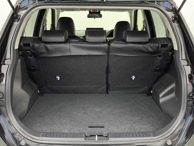 トヨタ ライズ Z 宮城県 2022(令4)年 5.3万km ブラックマイカメタリック ワンオーナー/禁煙車/スマートアシスト/・衝突回避支援ブレーキ機能/・車線逸脱警報機能/・標識認識機能/・レーンキープコントロール/・オートクルーズコントロール/・オートマチックハイビーム/・ブラインドスポットモニター/・リアクロストラフィックアラート/・コーナーセンサー/・先行車発進お知らせ/S-PDL/前席シートヒーター/純正9インチSDナビ/（BT.AM.FM.CD.DVD.SD.HDMI）/アラウンドビューモニター/フルセグテレビ/AC100V充電/電動パーキングブレーキ/AUTOHOLD/革巻きステアリング/ステアリングスイッチ/プッシュスタート/スマートキー/エンジンスターター/純正フロアマット/LEDヘッドライト/LEDフォグランプ/純正17インチアルミホイール/革製シートカバー/横滑り防止機能/アイドリングストップ