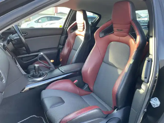 マツダ ＲＸ－８ スピリットR 群馬県 2013(平25)年 6.5万km スパークリングブラックマイカ 6MT/カロッツェリアナビ/CD・DVD・BT・フルセグ/バックカメラ/BOSEサウンドシステム/純正RECAROシート/R Magic2本出しマフラー/社外リアバンパー/社外リアスポイラー/BLITZ車高調/社外アルミホイール/純正フロアマット/ETC