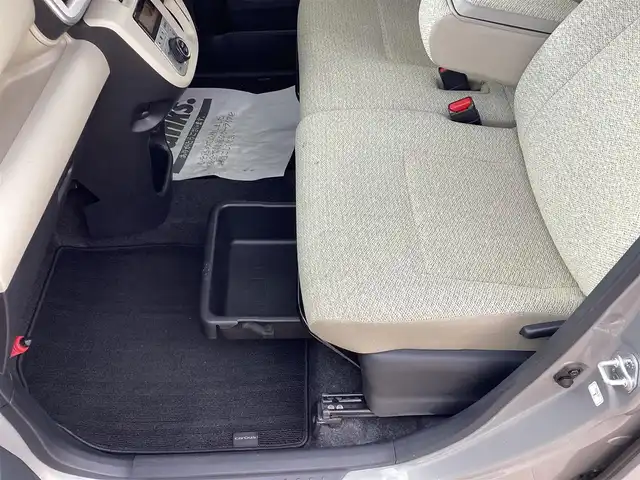 ダイハツ ムーヴ キャンバス X SA Ⅲ 三重県 2017(平29)年 7.8万km グレーマイカM スマートアシストIII/衝突警報機能（対車両、対歩行者）/衝突回避支援ブレーキ機能（対車両、対歩行者）/誤発進抑制制御機能（前方、後方）/車線逸脱警報機能/先行車発進お知らせ機能/オートハイビーム/純正ダイヤトーンサウンドナビ/フルセグ/Bluetooth/DVD再生/録音機能/スマートキー×2/プッシュスタート/MINILITE14インチアルミ/ステアリングスイッチ/アイドリングストップ/ETC/プライバシーガラス/オートリトラクタブルミラー