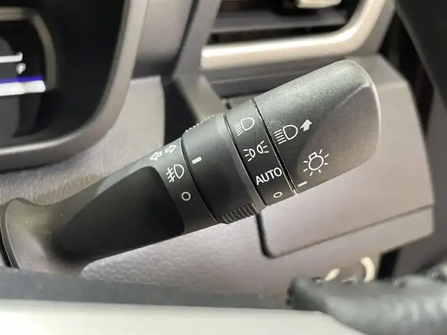 トヨタ ルーミー カスタムG 岩手県 2019(令1)年 3.8万km プラムブラウンパールクリスタルシャイン ワンオーナー/４WD/両側パワースライドドア/クルーズコントロール/スマートアシスト３/衝突回避支援ブレーキ/誤発進抑制機能/車線逸脱警報/ハイビームアシスト/先行車発信お知らせ機能/コーナーセンサー/横滑り防止装置/アイドリングストップ/ロールサンシェード/シートヒーター/ストラーダナビ/フルセグTV/バックカメラ/ドライブレコーダー/ETC/LEDヘッドライト/LEDフォグライト/純正アルミホイール